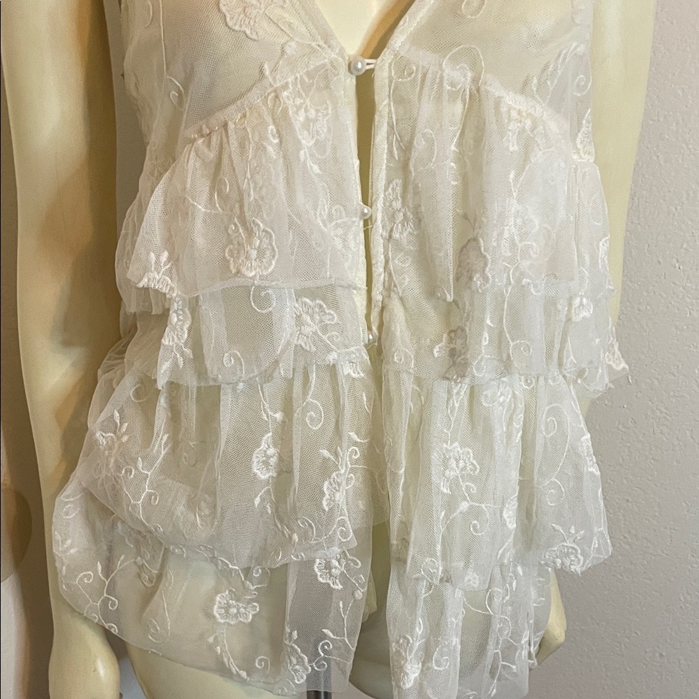Mystree sexy sheer Cream Lace Top - Picture 4 of 5